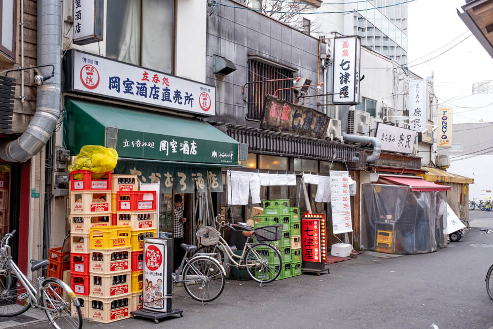 安くて美味いのレベルが違う！京橋の立ち飲み屋『岡室酒店直売所』の3つの魅力 クリエイティブな旅を作るメディア NEO OSAKA