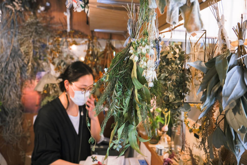 いつもありがとう の言葉に変えて花を贈る 大阪新町の２坪の花屋 Quotidienne コティディエンヌ クリエイティブな旅を作るメディア Neo Osaka